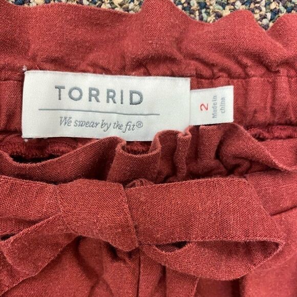 TORRID DRAWSTRING WAIST LINEN BRICK RED SHORTS - Picture 5 of 9